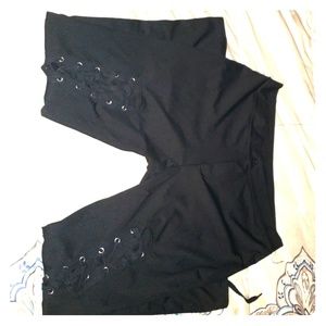 Women's lace-front pants
